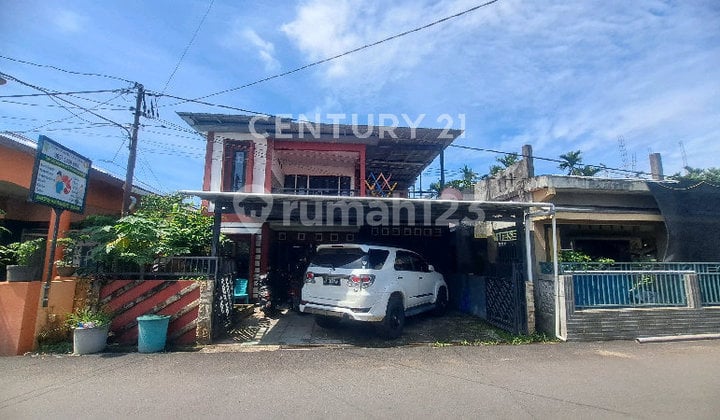 Rumah 2 Lt Tengah Kota Bebas Banjir Dekat Kampus