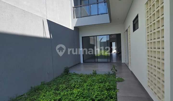 New Comfortable and Strategic 2-Story House in Setraduta Grade