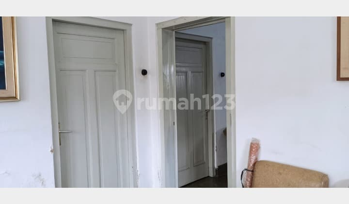 Strategic Ready-to-Occupy House in Pasir Kaliki, Bandung City