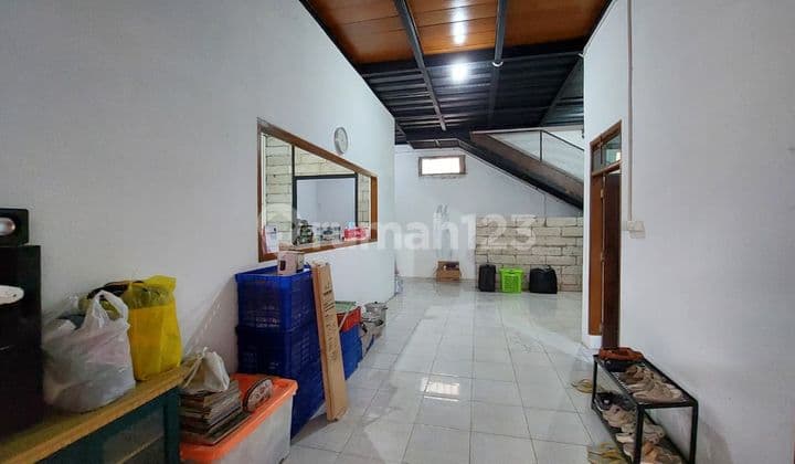 2-Story House with Industrial Concept in Taman Kopo Indah 3