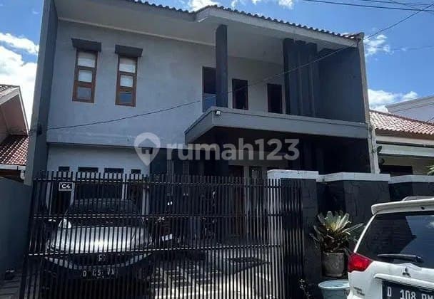 Rumah Siap Huni Plus Kolam Renang Buah Batu Batununggal Bandung