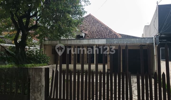 Rumah Hitung Tanah di Pusat Kota Bandung