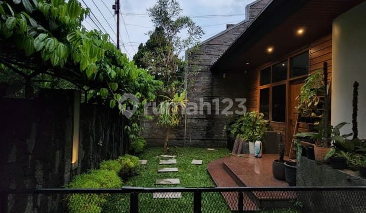 Rumah Lux Full Furnish Lokasi Strategi Dekat Jalan Bkr