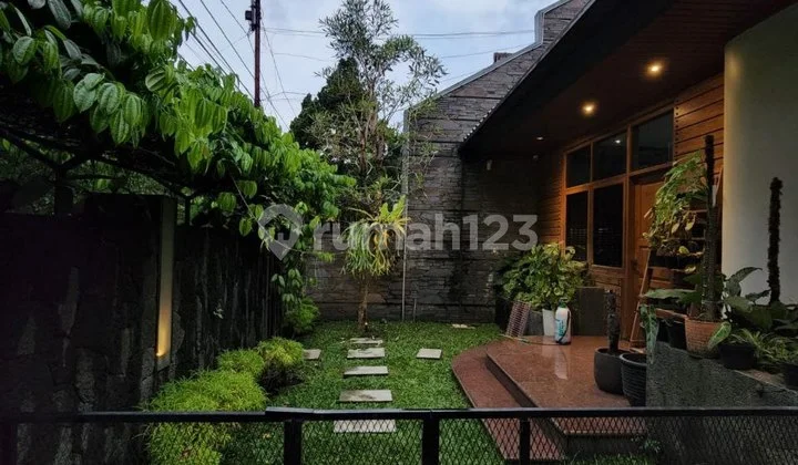 Rumah Lux Full Furnish Lokasi Strategi Dekat Jalan Bkr