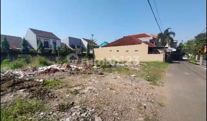 Tanah Matang Bisa di Split Cocok Buat 2 Rumah Buahbatu