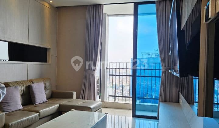Apartment Name: Casa Grande Residence
Location: Jl. Raya Kasablanka - South Jakarta
Tower/Floor/View: City View
Size: 76 m²
Bedrooms: 2
Bathrooms: 2
Condition: Fully Furnished
Facilities / Daily Needs: Direct access to Kota Kasablanka Mall (supermarket, laundry)