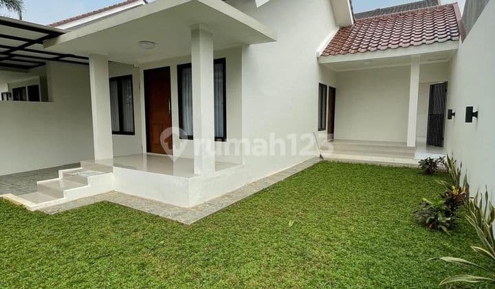 Rumah Dengan Taman Luas Dlm Cluster Graha Raya Bintaro