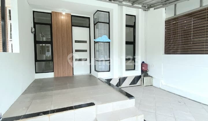 Rumah Minimalis Untuk Keluarga Kecil Dalam Komplek Dekat Bsd