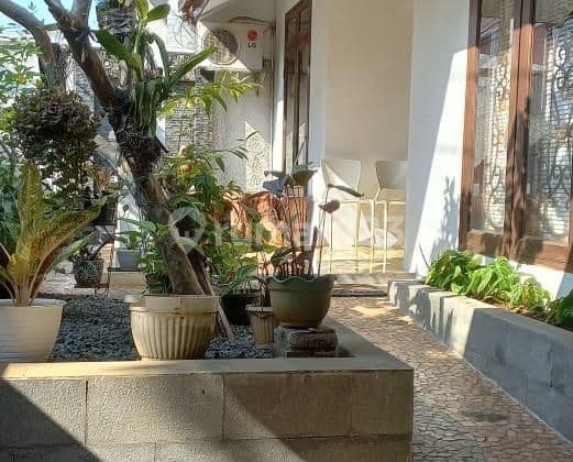Rumah Dalam Komplek Dicipete Selatan Jaksel Dekat Citos
