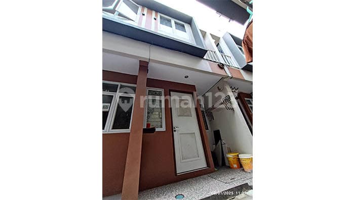 Rumah di Kemayoran Barat