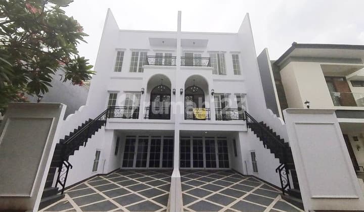 Rumah Lux Brand New Dalam Cluster di Pelangi Hijau, The Gading Residence, Kelapa Gading