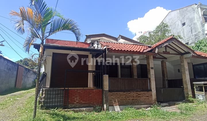 Tanah di Jalan Cihampelas , Bandung SHM 1.637 m²