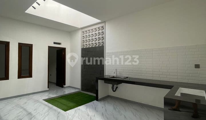 Rumah SHM Nyaman Full New Renovasi Siap Huni 1 Lantai di Taman Holis Indah 2