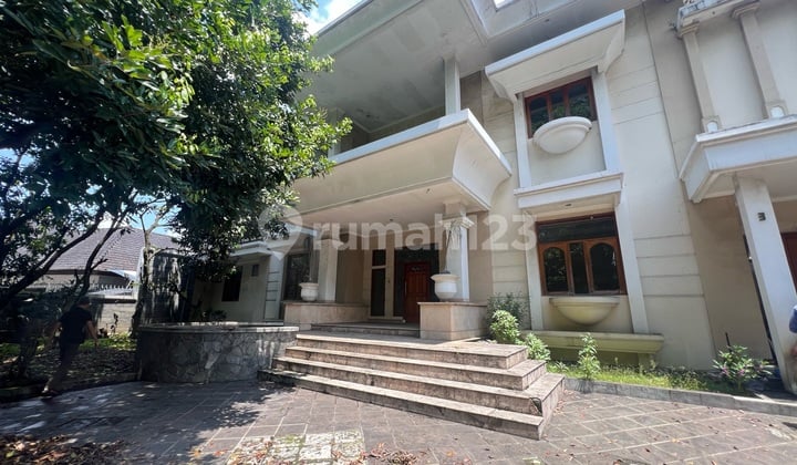 Termurah di Supratman Bandung Rumah Old Money Siap Huni