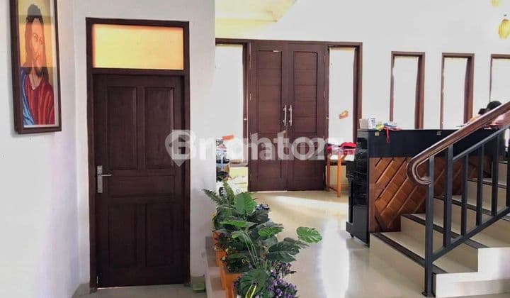 TEMPAT USAHA DAN RUMAH TINGGAL