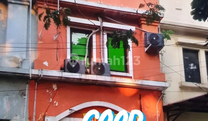 Ruko di Taman Royal Cipondoh Tangerang 3 Lantai