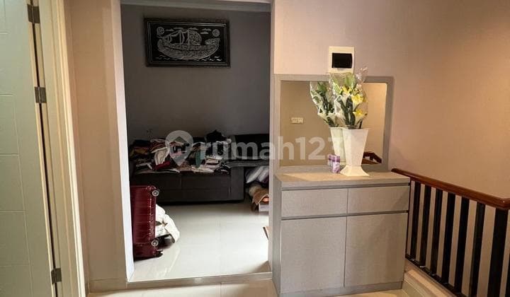 Dijual Rumah Thomson, Gading Serpong Lokasi super strategis