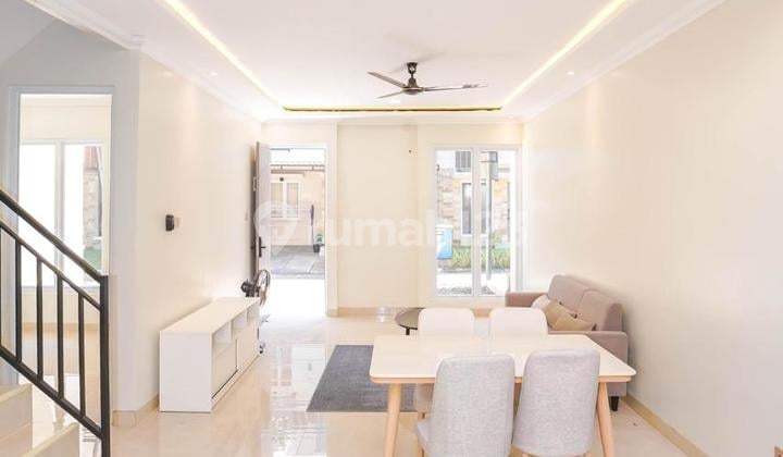 Di Jual Rumah Siap Huni Bagus Hadap Selatan Accola Park Serpong