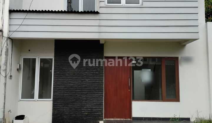 Di Jual Rumah 2 Lantai Hook Bagus Cimone Natura Residence