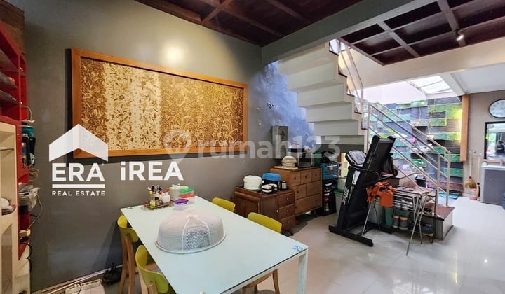 Rumah Solo Dekat Simpang Lima Joglo