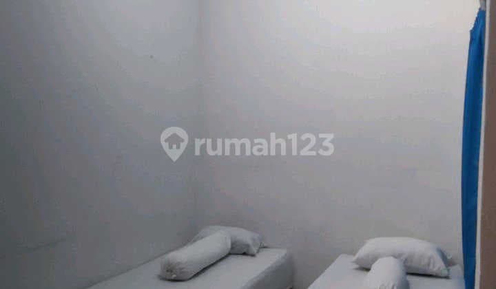 Full Furnished, Kost, 3 Lantai, di Panjang Jiwo, Dekat Univ Surabaya. Murah Nego