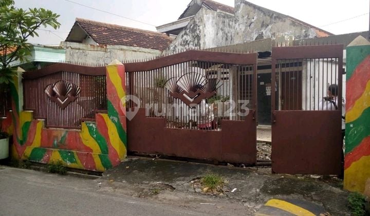 Rumah Hitung Tanah Dekat Univ Petra. Murah Nego