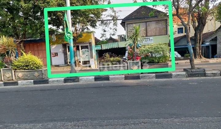 Rumah Di Nol Jalan Dr. Wahidin Gresik. Cocok Untuk Kantor. Toko Dll.