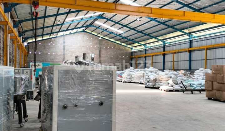 Gudang Ex Pabrik Luas 2.500M2 di Pandaan. Luas Tanah 1 Ha. Ada Crane. Zona Ibdustrial. Akses Kontainer 40 Feet. Nego