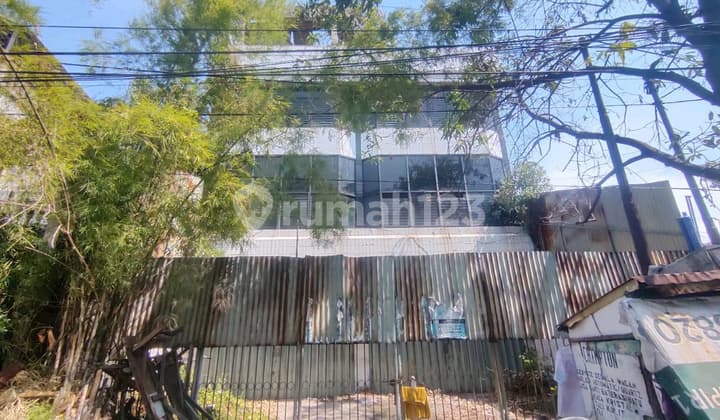 Ruko 3 Lantai Lokasi Strategis Samping Terminal Bratang. Cocok untuk Kantor dan Semua Usaha. Murah Nego