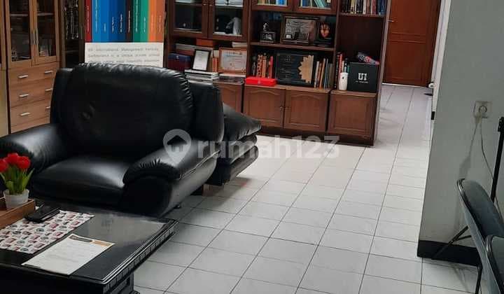 Rumah Nyaman di Setra Duta , Sayap Pasteur Cocok Untuk Kantor
