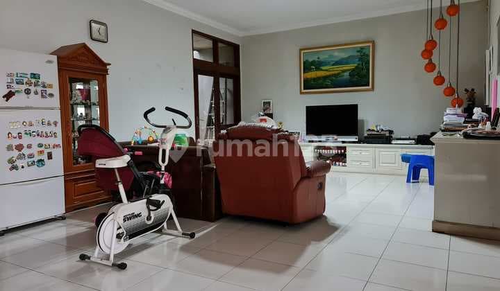 Rumah Sangat Terawat Dan Siap Pakai di Jalan Pahlawan , Bandung