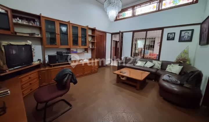 Dutch House For Sale Prime Location in Sayap Riau, Bandung City 68