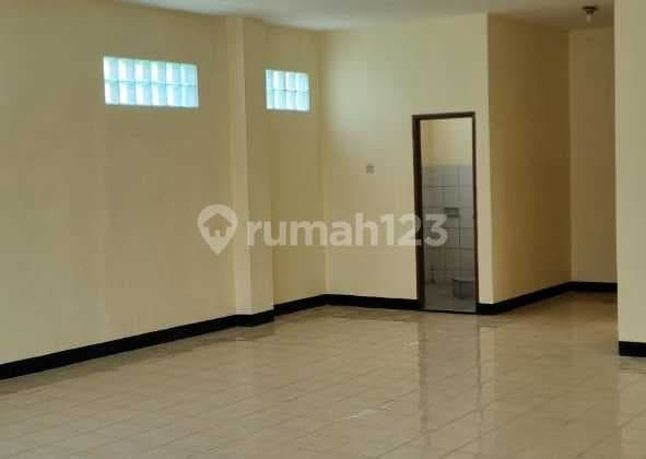 Ruko Dijual Terawat Siap Pakai di Area Andir , Kota Bandung