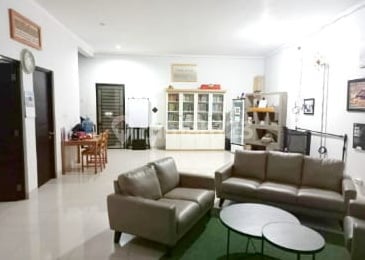 House for Sale Well-Maintained in Lumbung Padi Merah Complex, North Cimahi