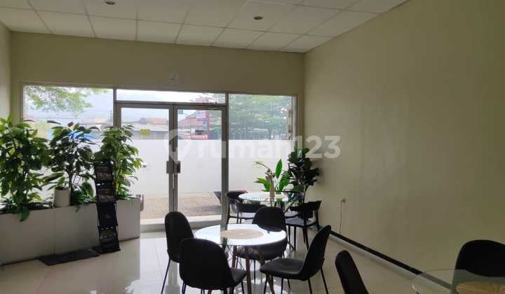2 Unit Ruko Dijual 2 Lantai Siap Pakai di Area Kutawaringin
