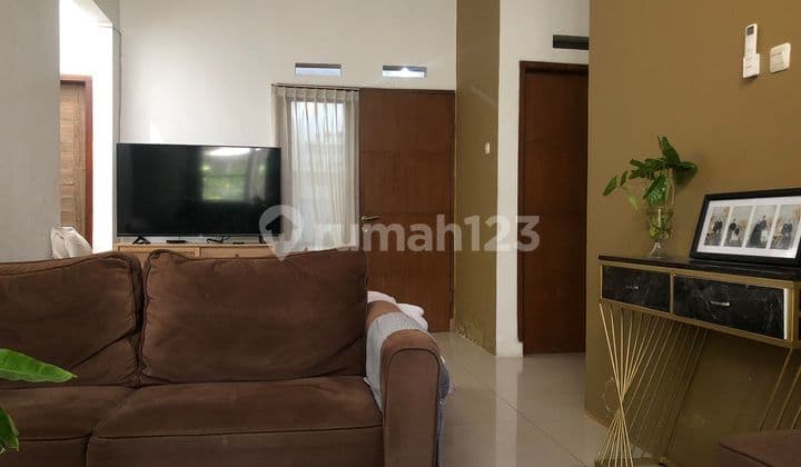 House for Sale in Buahbatu, Bandung City, Move-in Ready, Negotiable Until Deal.