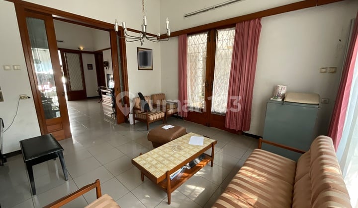 Rumah + Kost Dijual Nyaman di Sayap Jl Gatot Subroto, Bandung