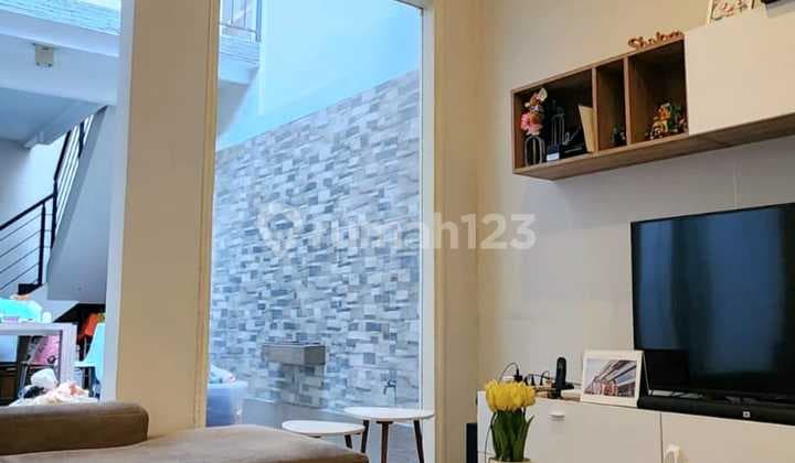 House for Sale Nice Minimalist in Kbp Tatar Jingganagara