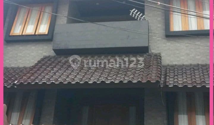 Dijual Rumah Nuansa Jepang 3 Lantai Kelapa Cengkir Timur. Lt 180