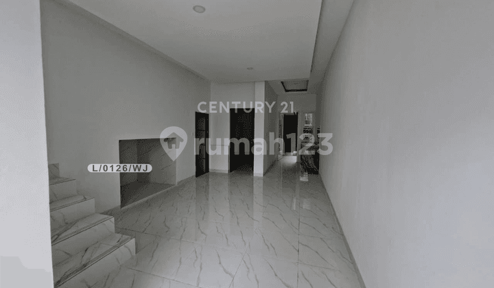 Rumah 2 Lantai Bersih Nyaman dan Strategis di Kopo Permai Bandung