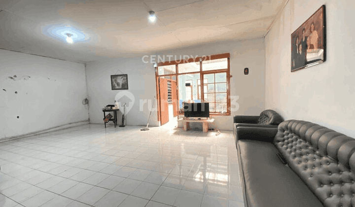 Rumah Hitung Tanah di Mainroad Samping Borma Padalarang