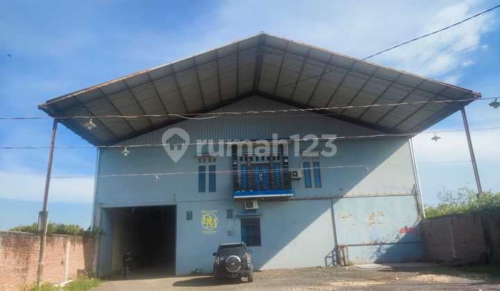 Dijual Gudang siap pakai letak strategis jl. lingkar demak Gudang di Jl lingkar demak, Wonosalam Unfurnished 2600.0 m² SHM