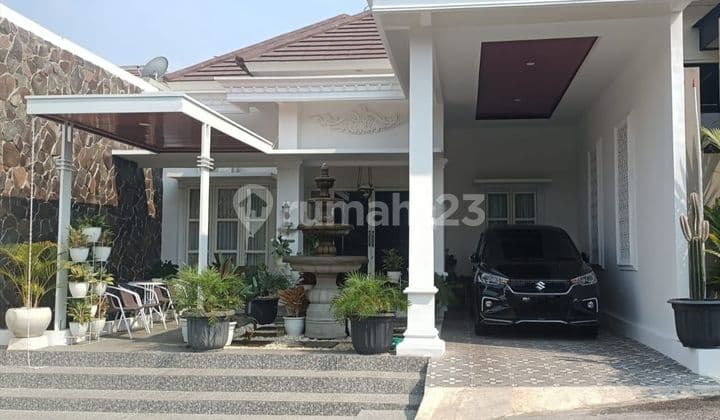 Dijual rumah mewah modern furnished di Alamanda residence