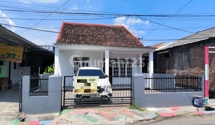 Good Boarding House Near Campus Ready to Live In Furnished Klipang Tembalang