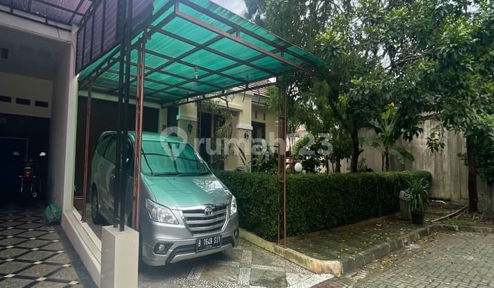 Ready-to-Occupy 1-Story House for Sale at Hook in Grand Bintaro Garden Res