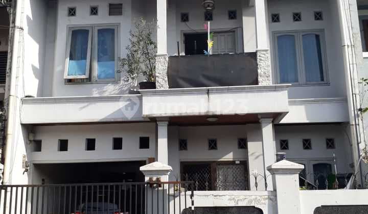 Rumah 2 Lantai Lokasi Startegis di Rempoa Ciputat