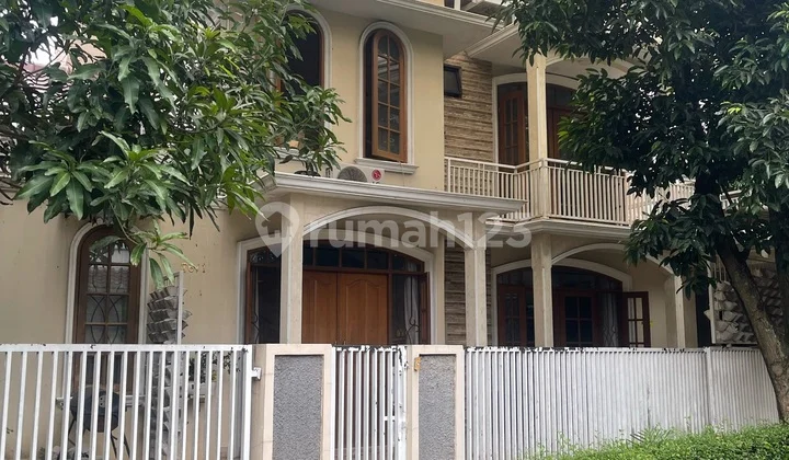 Rumah Modern Tropis Siap Huni Hook di Bintaro Sektor 2