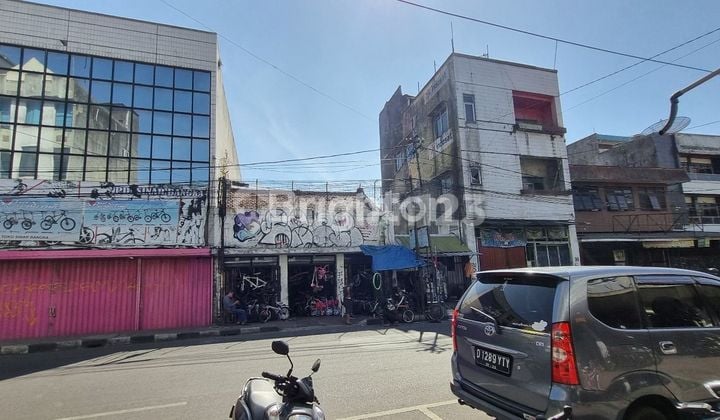 Jual Gudang Mainroad Jl Veteran