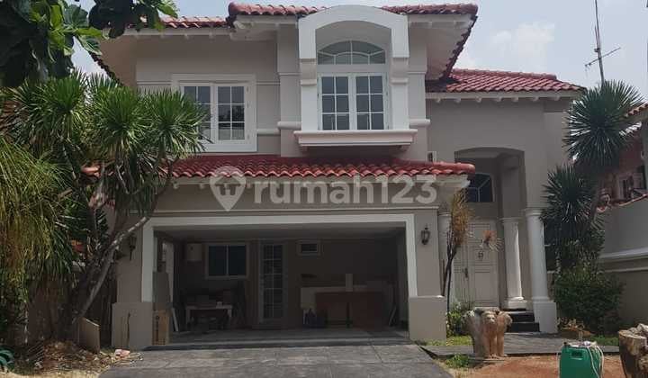 For Sale House in Taman Menteng Lippo Cikarang Cluster