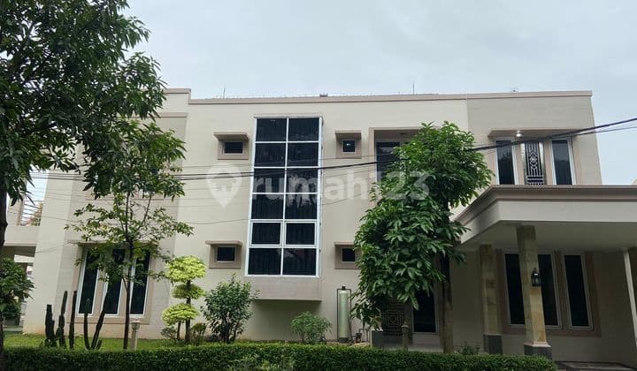 For Rent Cool House in Meadow Green with 7 rooms
